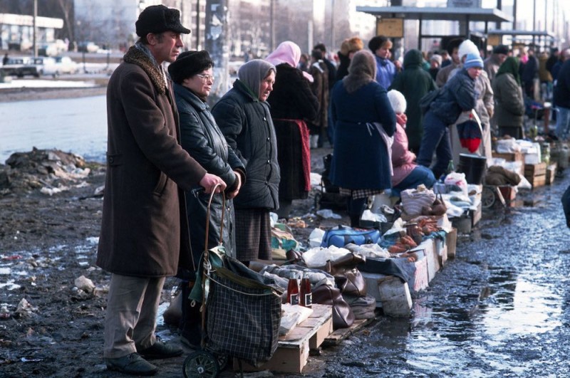  ПОЛИТИКУС 29 января 1992 года вышел Указ Ельцина «О свободе торговли» 